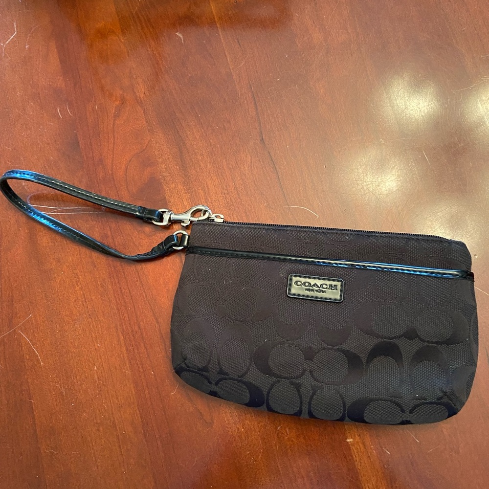 COACH - Wristlet